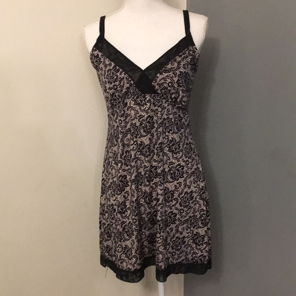 Delta Burke Nightgown